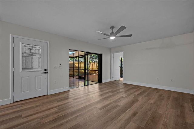 1124 11th Terrace, Palm Beach Gardens, FL 33418