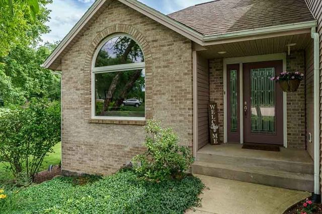 11307 RIDGECREST Drive, Roscoe, IL 61073