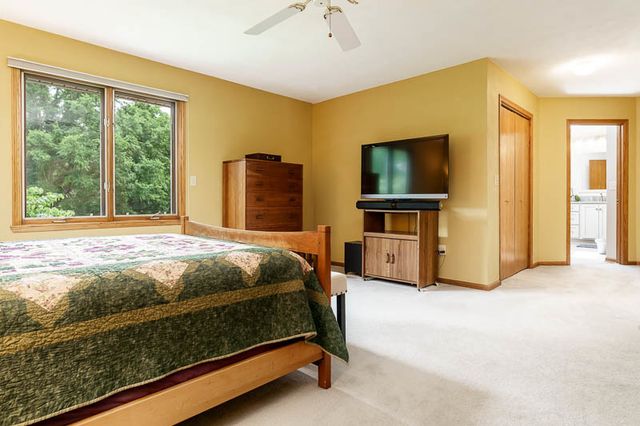 11307 RIDGECREST Drive, Roscoe, IL 61073