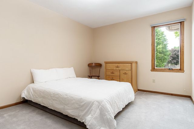 11307 RIDGECREST Drive, Roscoe, IL 61073