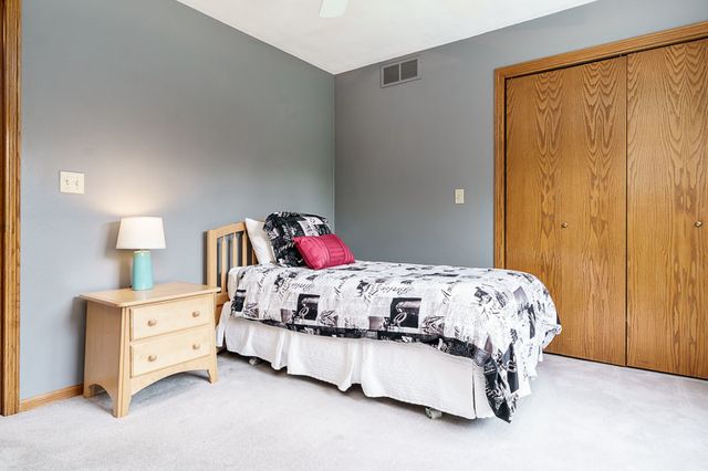 11307 RIDGECREST Drive, Roscoe, IL 61073