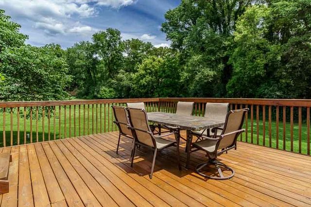 11307 RIDGECREST Drive, Roscoe, IL 61073
