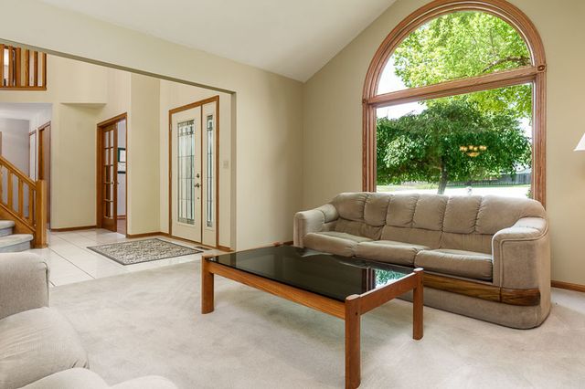 11307 RIDGECREST Drive, Roscoe, IL 61073