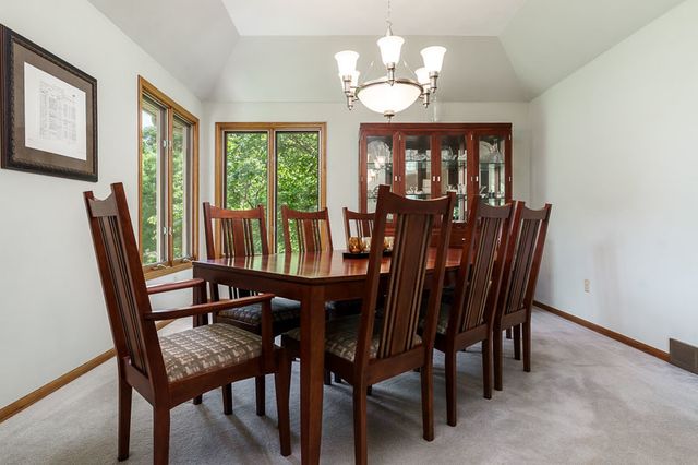 11307 RIDGECREST Drive, Roscoe, IL 61073