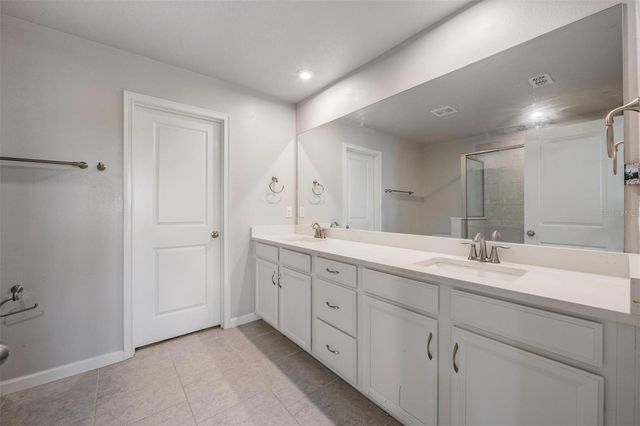 19153 ELSIMONT ISLE, Lutz, FL 33558