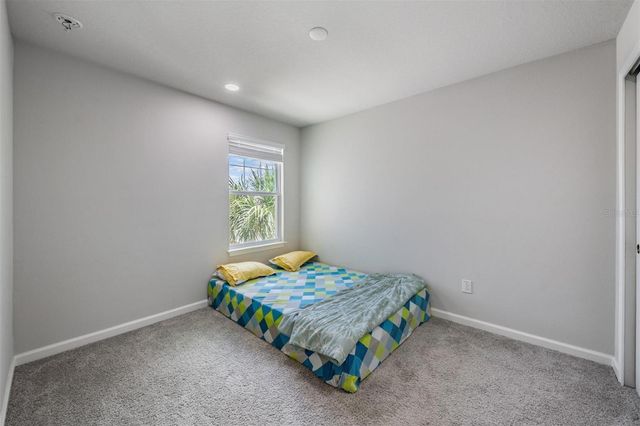 19153 ELSIMONT ISLE, Lutz, FL 33558