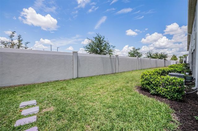 19153 ELSIMONT ISLE, Lutz, FL 33558