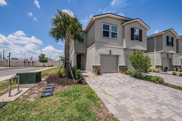 19153 ELSIMONT ISLE, Lutz, FL 33558