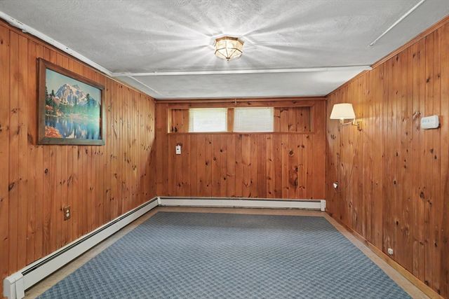 16 Laurel, Hudson, MA 01749