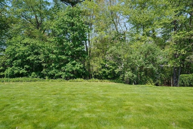 16 Laurel, Hudson, MA 01749