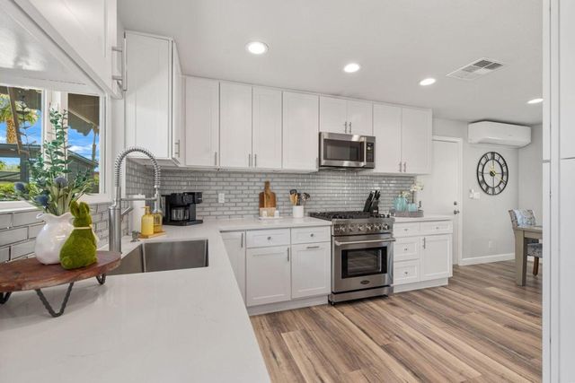 73758 De Anza Way, Palm Desert, CA 92211