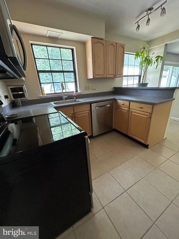 21 MATTHEW DR, Reading, PA 19608