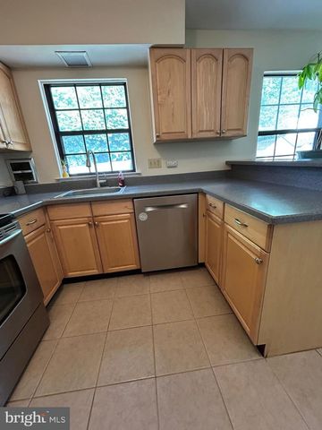 21 MATTHEW DR, Reading, PA 19608