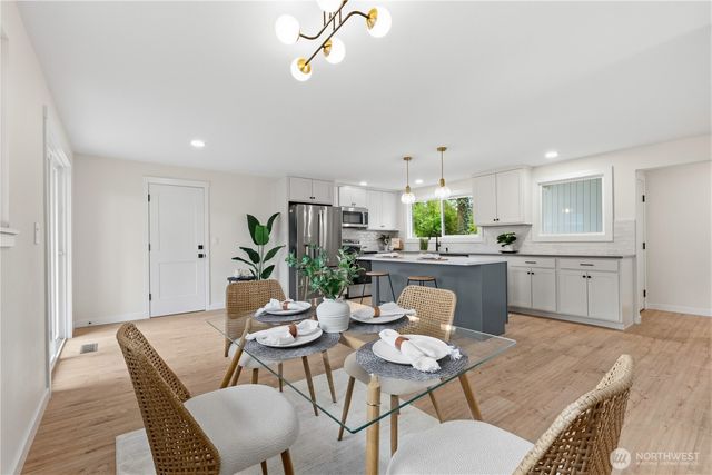 17161 SE 264th Street, Covington, WA 98042