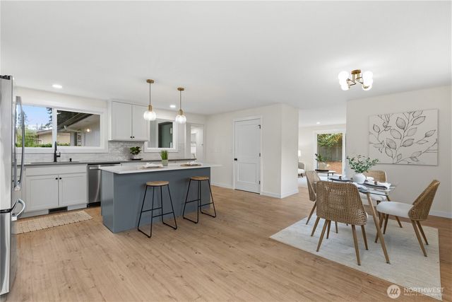 17161 SE 264th Street, Covington, WA 98042