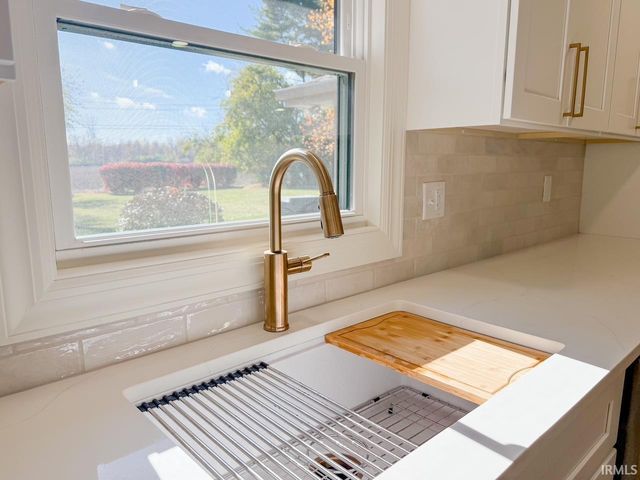 228 Breezy Lane, Kokomo, IN 46901