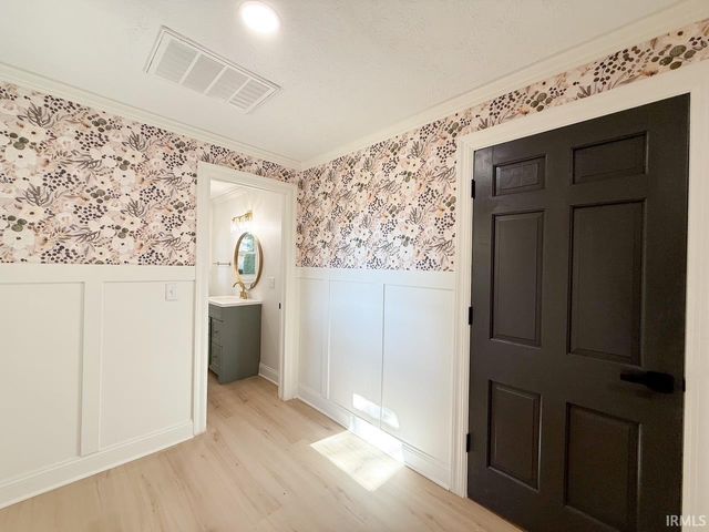 228 Breezy Lane, Kokomo, IN 46901