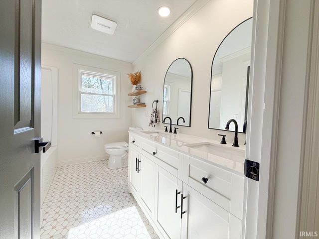 228 Breezy Lane, Kokomo, IN 46901