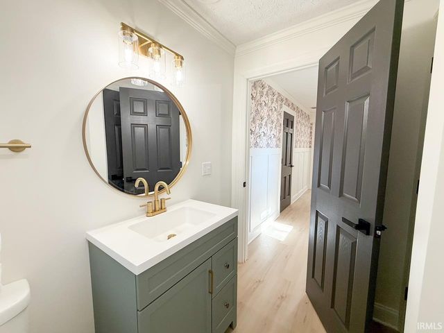 228 Breezy Lane, Kokomo, IN 46901