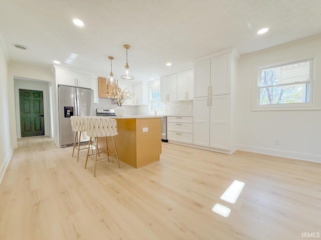 228 Breezy Lane, Kokomo, IN 46901