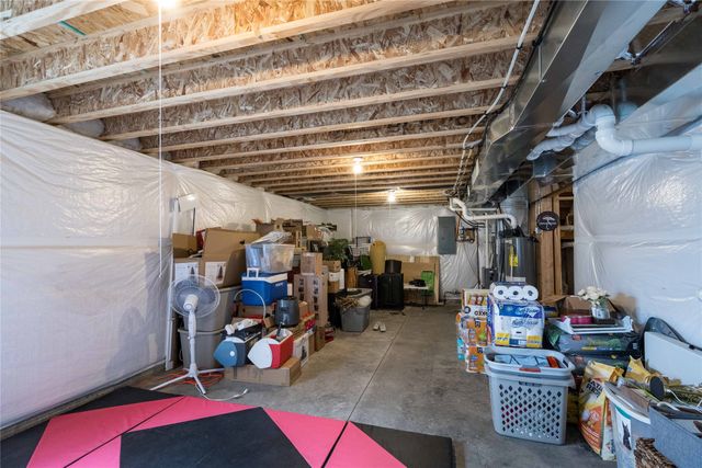 812 3rd Street NW, Bondurant, IA 50035