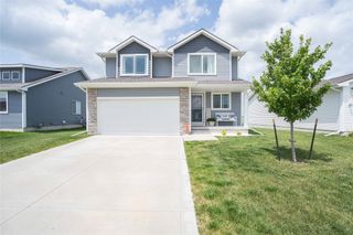 812 3rd Street NW, Bondurant, IA 50035