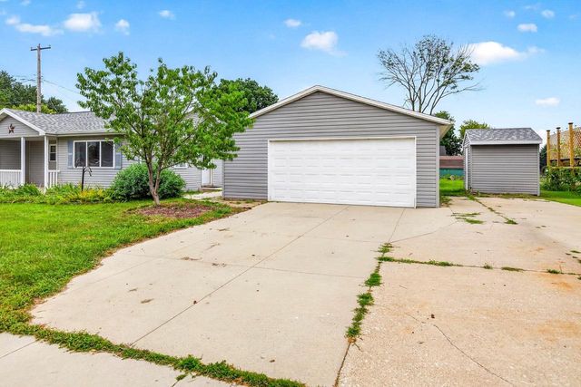 416 DESNOYER STREET, Kaukauna, WI 54130