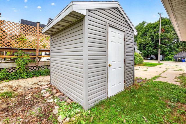 416 DESNOYER STREET, Kaukauna, WI 54130