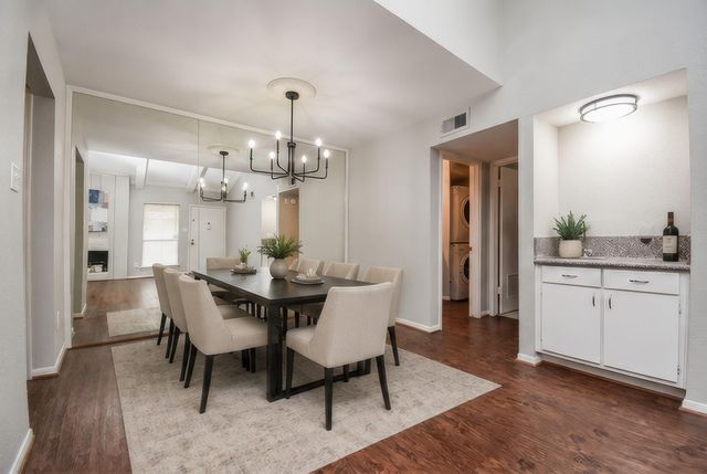 5711 Sugar Hill Drive 28, Houston, TX 77057
