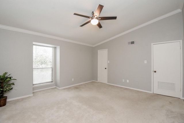 5711 Sugar Hill Drive 28, Houston, TX 77057