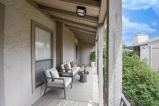 5711 Sugar Hill Drive 28, Houston, TX 77057