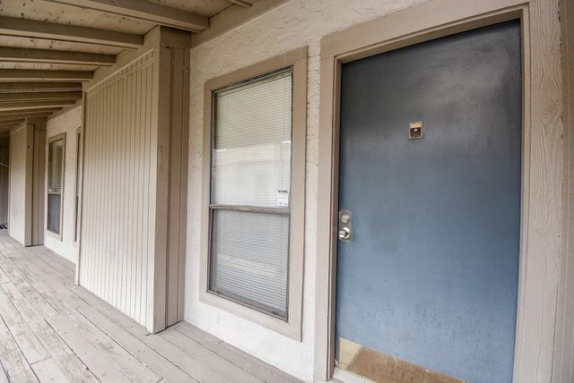 5711 Sugar Hill Drive 28, Houston, TX 77057