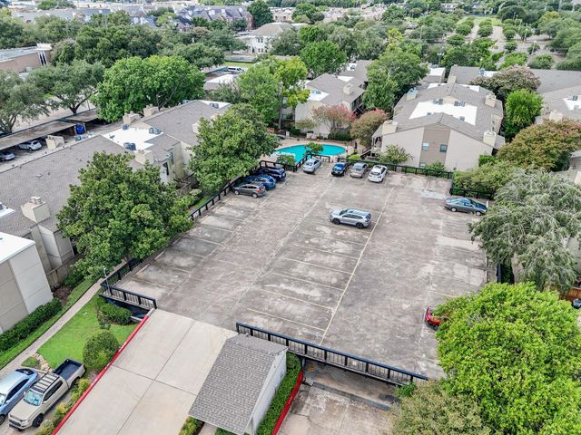 5711 Sugar Hill Drive 28, Houston, TX 77057