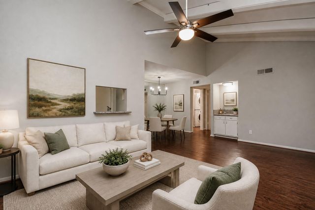 5711 Sugar Hill Drive 28, Houston, TX 77057