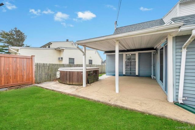 63 Blacksmith Road, Levittown, NY 11756