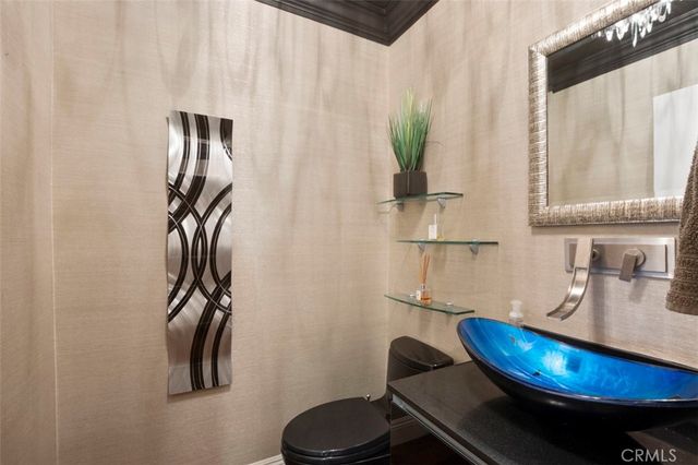 700 Front Street 2302, San Diego, CA 92101