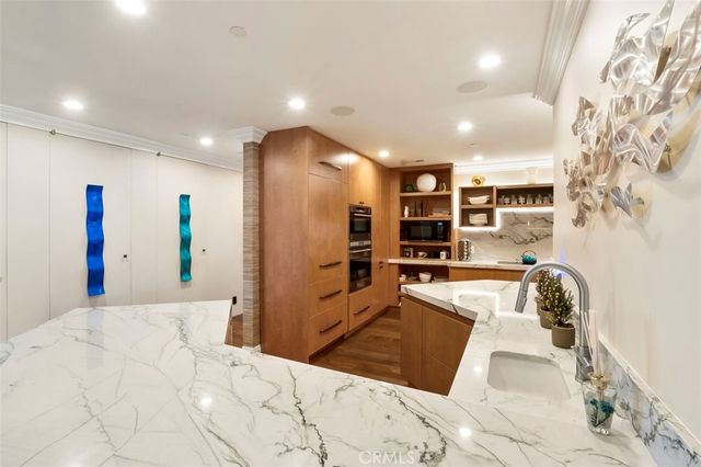 700 Front Street 2302, San Diego, CA 92101
