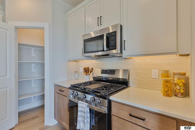 12011 S 114th Avenue, Papillion, NE 68046