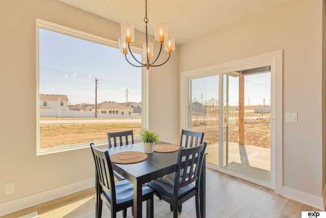 12011 S 114th Avenue, Papillion, NE 68046