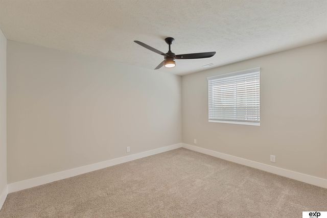 12011 S 114th Avenue, Papillion, NE 68046