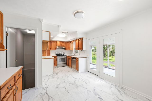 210 Bunker Hill Road, Paris, KY 40361
