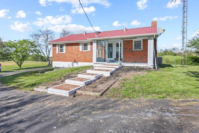 210 Bunker Hill Road, Paris, KY 40361