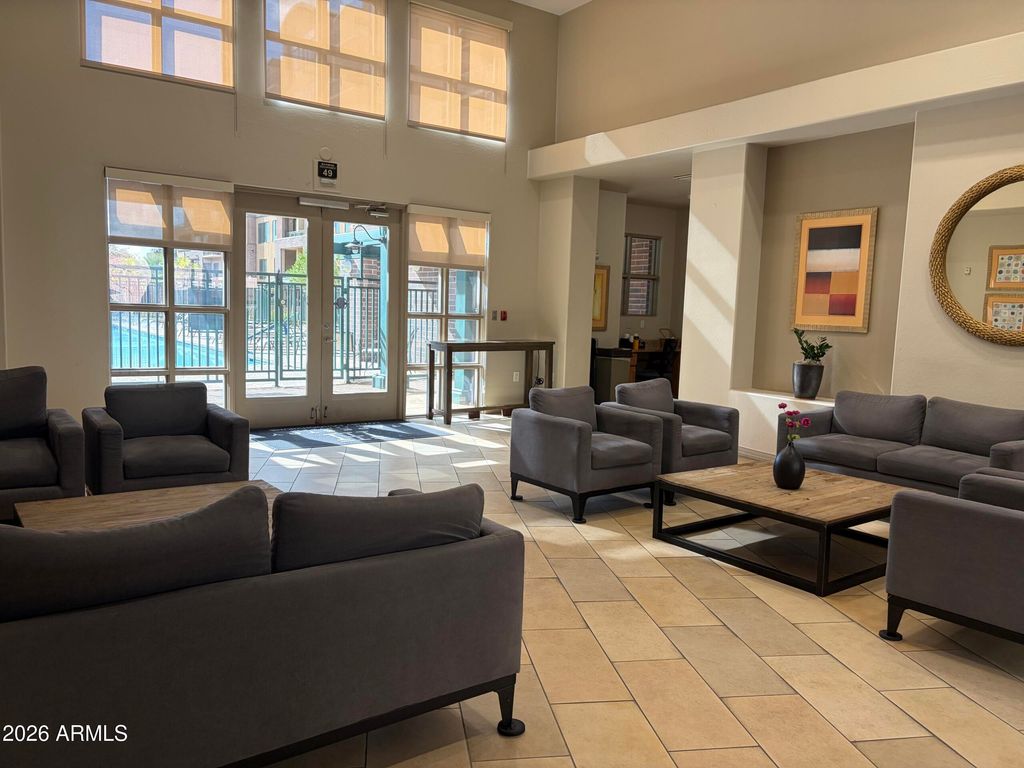 17 W VERNON Avenue 612, Phoenix, AZ 85003 — photo 2