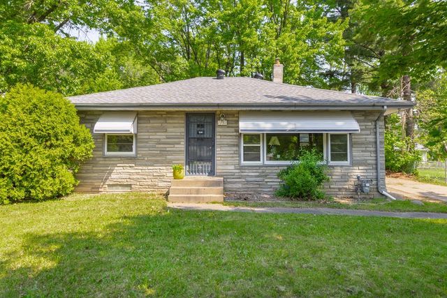1751 Larpenteur Avenue E, Maplewood, MN 55109
