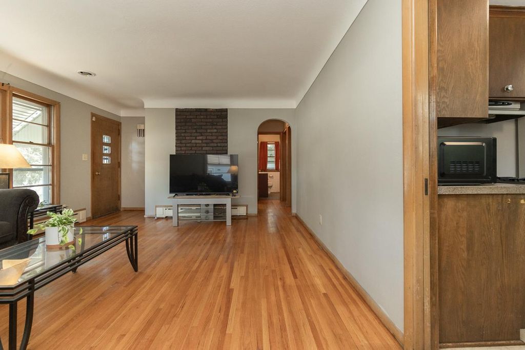 1751 Larpenteur Avenue E, Maplewood, MN 55109 — photo 4