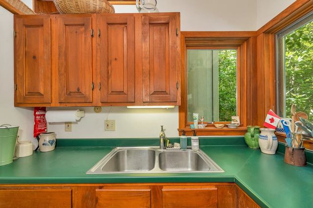 1383 King Hill Road, New London, NH 03257