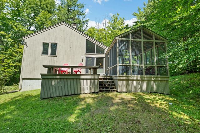1383 King Hill Road, New London, NH 03257