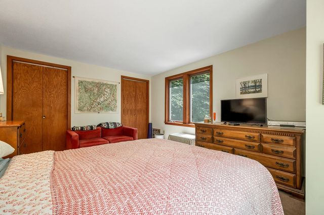 1383 King Hill Road, New London, NH 03257