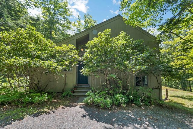 1383 King Hill Road, New London, NH 03257