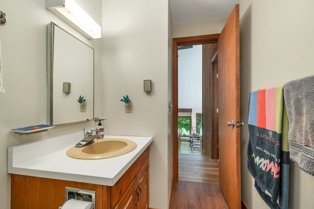 1383 King Hill Road, New London, NH 03257